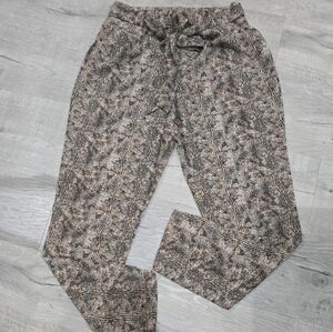 Animal Print Bohemian Tapered Pants Size Small